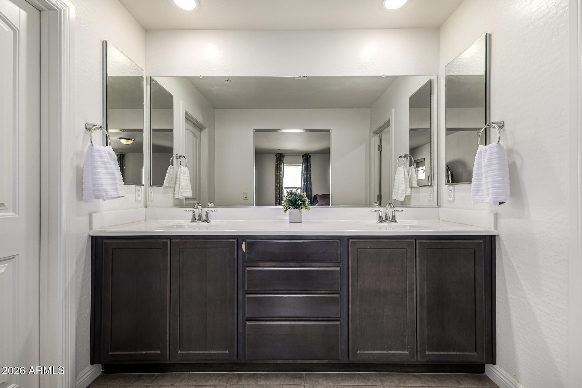 2524 North Stone Hill Road Buckeye, AZ 85396 - Photo 15 of 54 16-Stone Hill