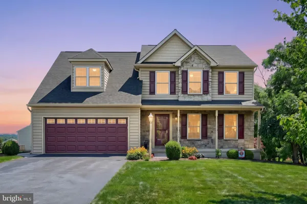 $465,000 | 137 Kimberly Lane, New Oxford, PA 17350