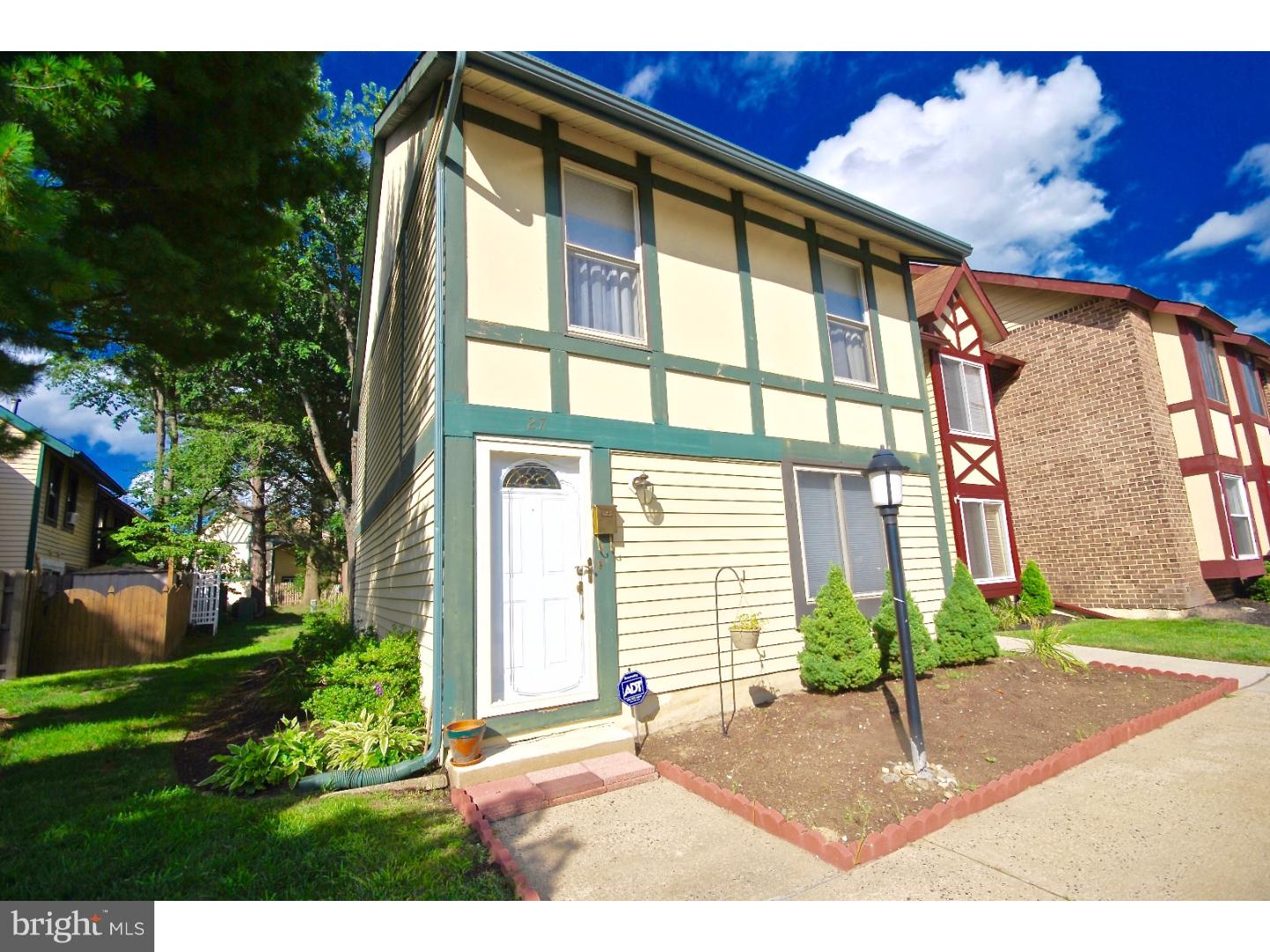 27 Chelsea Circle Clementon, NJ 08021 - Photo 1 of 24 Gallery Image 1