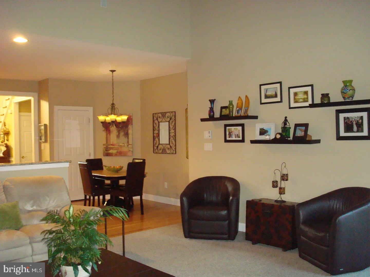 215 Sydney Road Holland, PA 18966 - Photo 6 of 25 Gallery Image 6