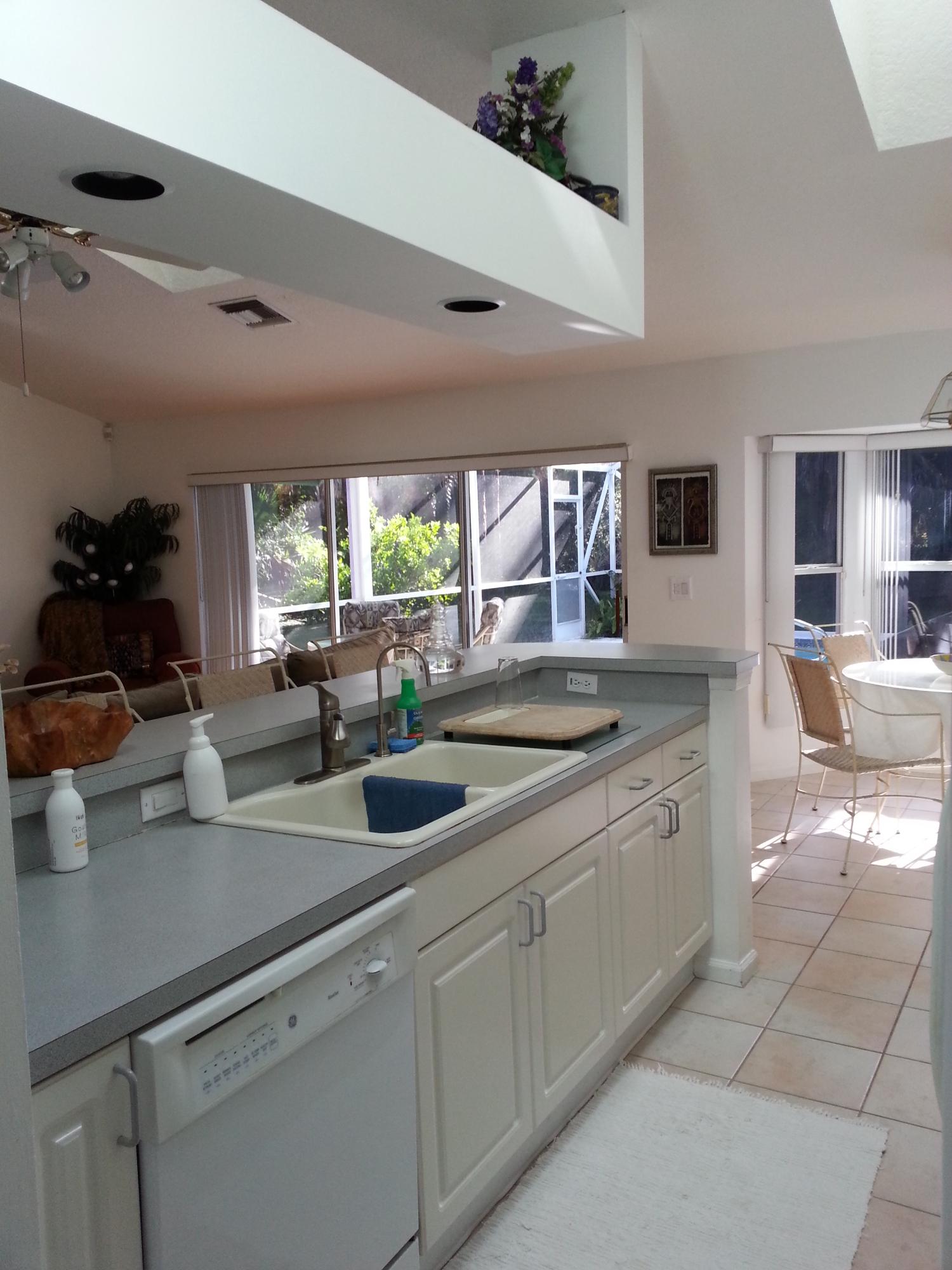 16210 Jupiter Farms Road Jupiter, FL 33478 - Photo 9 of 27 Kitchen