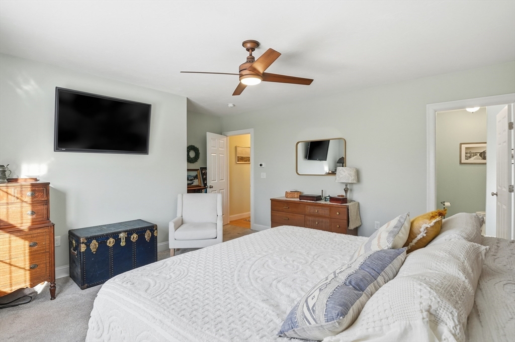 38 Hemlock Road Ashburnham, MA 01430 - Photo 17 of 35