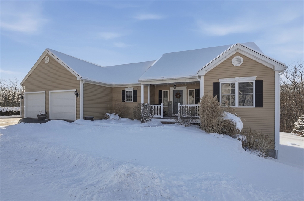 38 Hemlock Road Ashburnham, MA 01430 - Photo 2 of 35