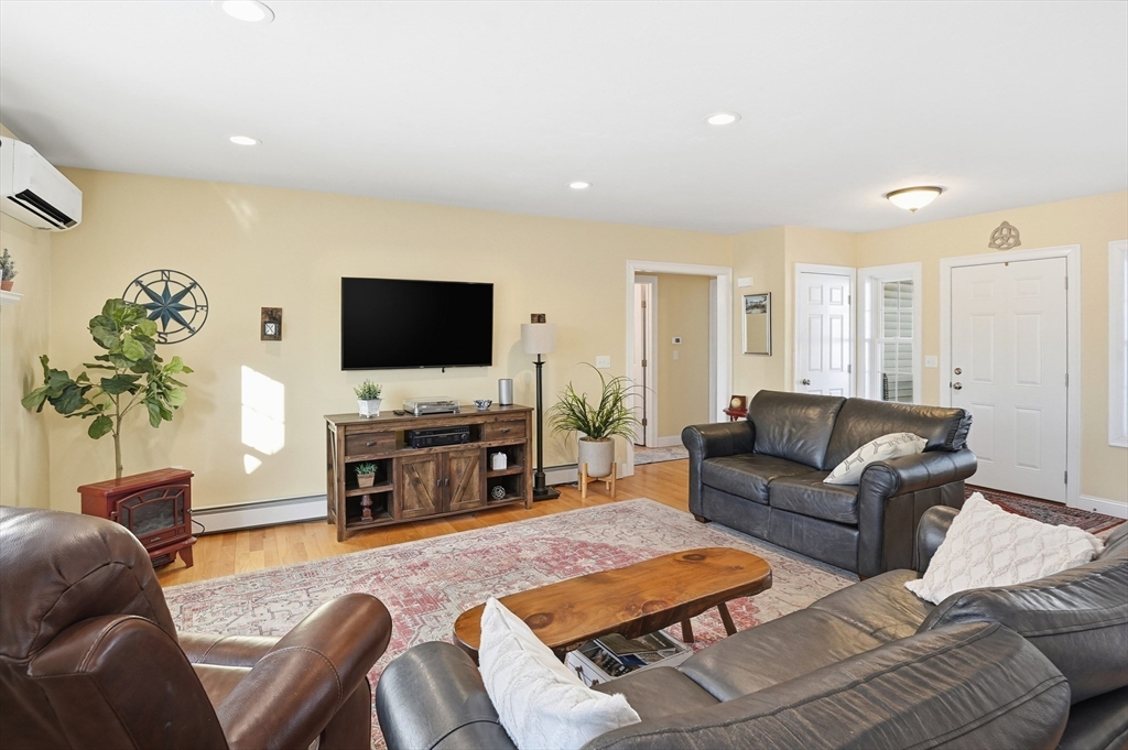 38 Hemlock Road Ashburnham, MA 01430 - Photo 6 of 35