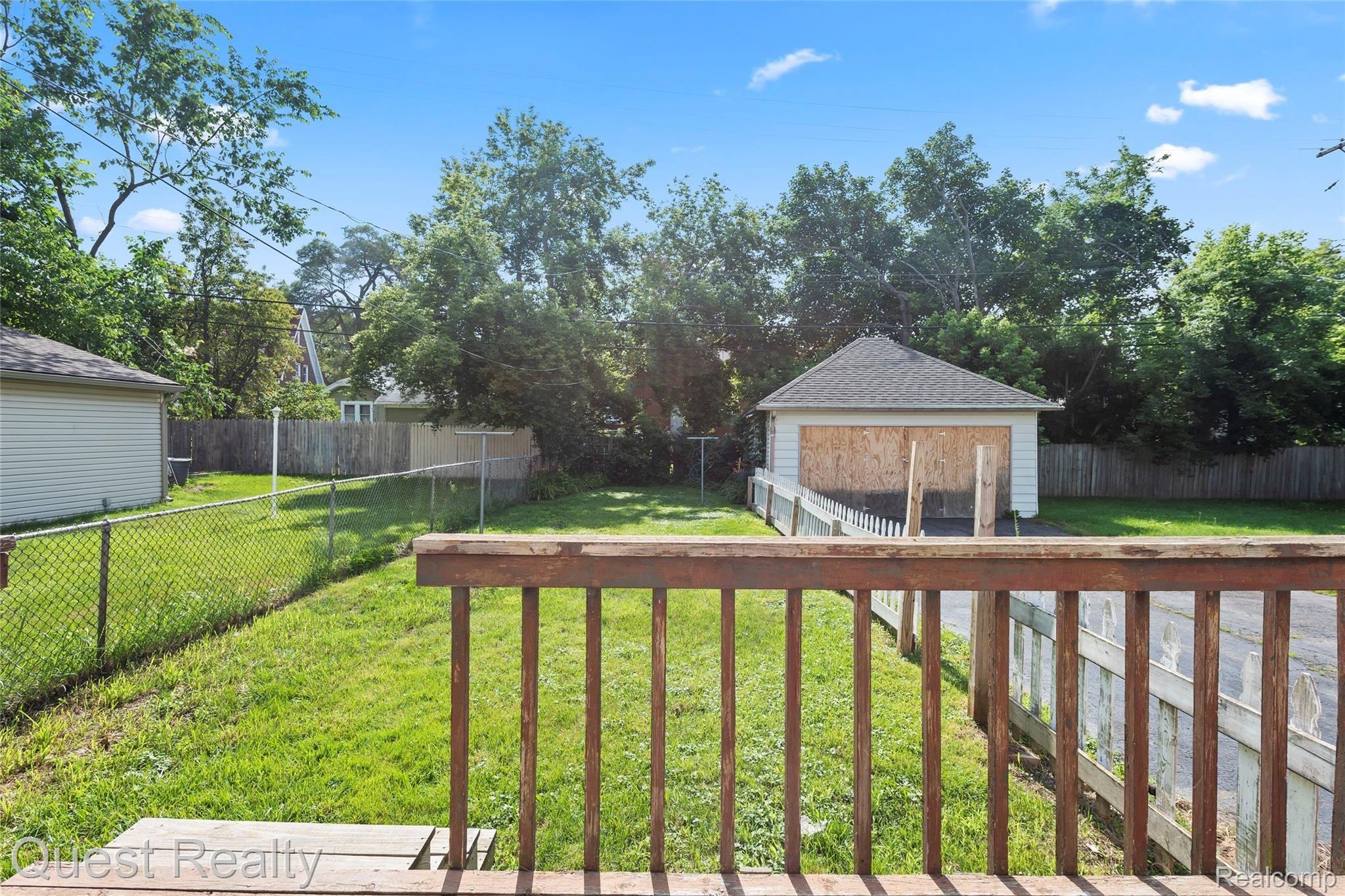 182 Ogemaw Road Pontiac, MI 48341 - Photo 10 of 35 DSC_9282.jpg
