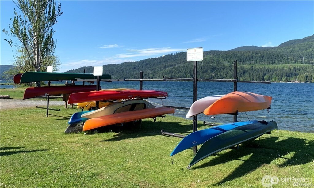 1 Southern Court Bellingham, WA 98229 - Photo 11 of 15 a backyard of a house with table and chairs