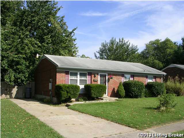 11104 Torrington Road Louisville, KY 40272 - Photo 1 of 16 Primary Photo