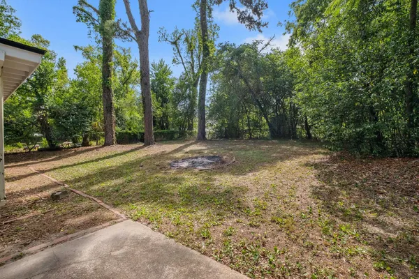 $219,900 | 322 Meadowbrook Lane, Tallahassee, FL 32304