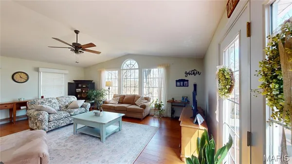 $430,000 | 20 Denzel Drive, Greenville, IL 62246