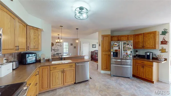 $430,000 | 20 Denzel Drive, Greenville, IL 62246