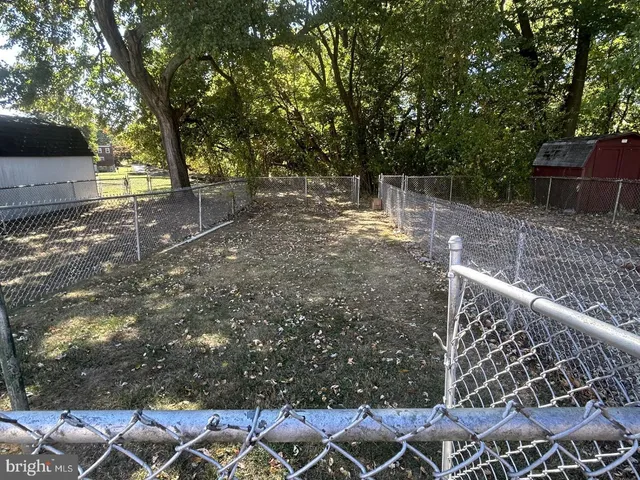 a view of a outdoor space with a garage