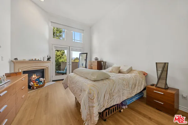 $899,000 | 10715 Camarillo Street, Unit 307, North Hollywood, CA 91602