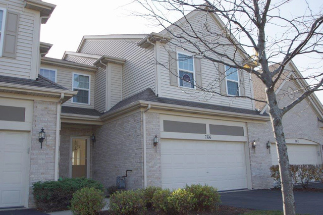 766 Oak Hollow Road Crystal Lake, IL 60014 - Photo 1 of 20