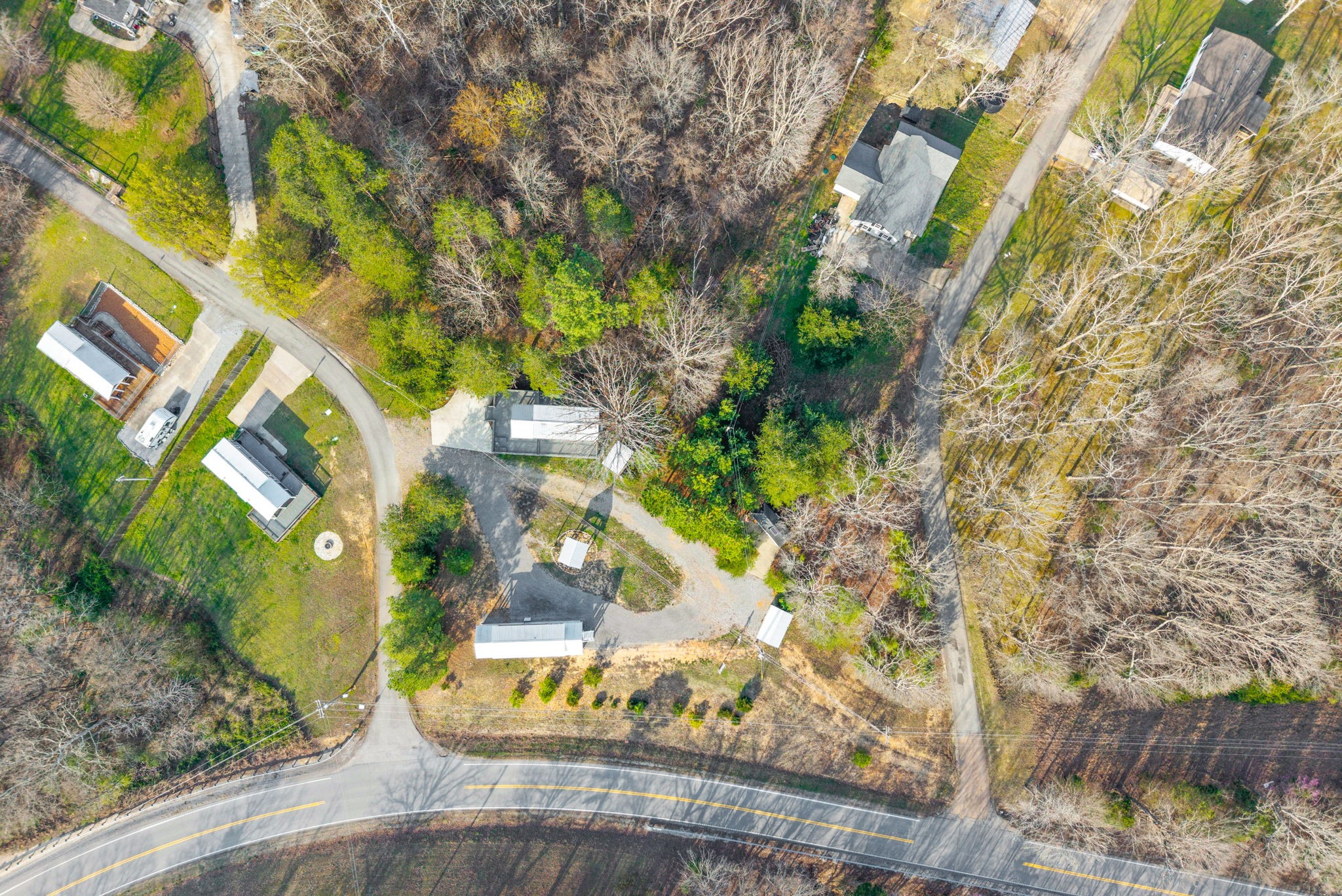 102 Thomas Road Dover, TN 37058 - Photo 10 of 79