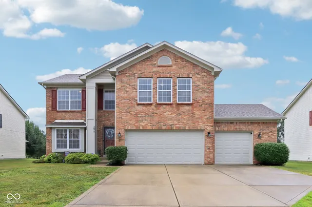 $369,900 | 2879 Bluewood Way, Plainfield, IN 46168