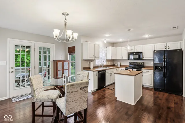 $372,900 | 2879 Bluewood Way, Plainfield, IN 46168