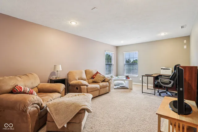 $372,900 | 2879 Bluewood Way, Plainfield, IN 46168