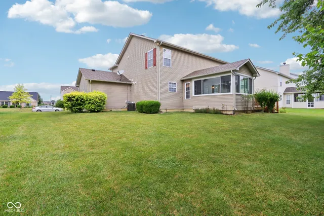 $372,900 | 2879 Bluewood Way, Plainfield, IN 46168