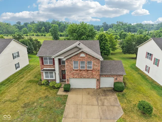 $372,900 | 2879 Bluewood Way, Plainfield, IN 46168