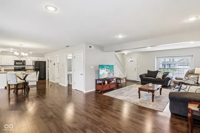 $372,900 | 2879 Bluewood Way, Plainfield, IN 46168