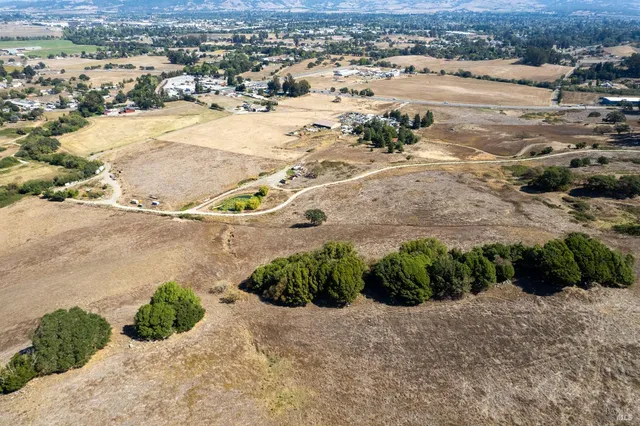 $1,795,000 | 7080 Gravenstein Highway, Cotati, CA 94931