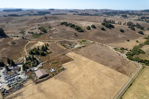 $1,649,888 | 7080 Gravenstein Highway, Cotati, CA 94931