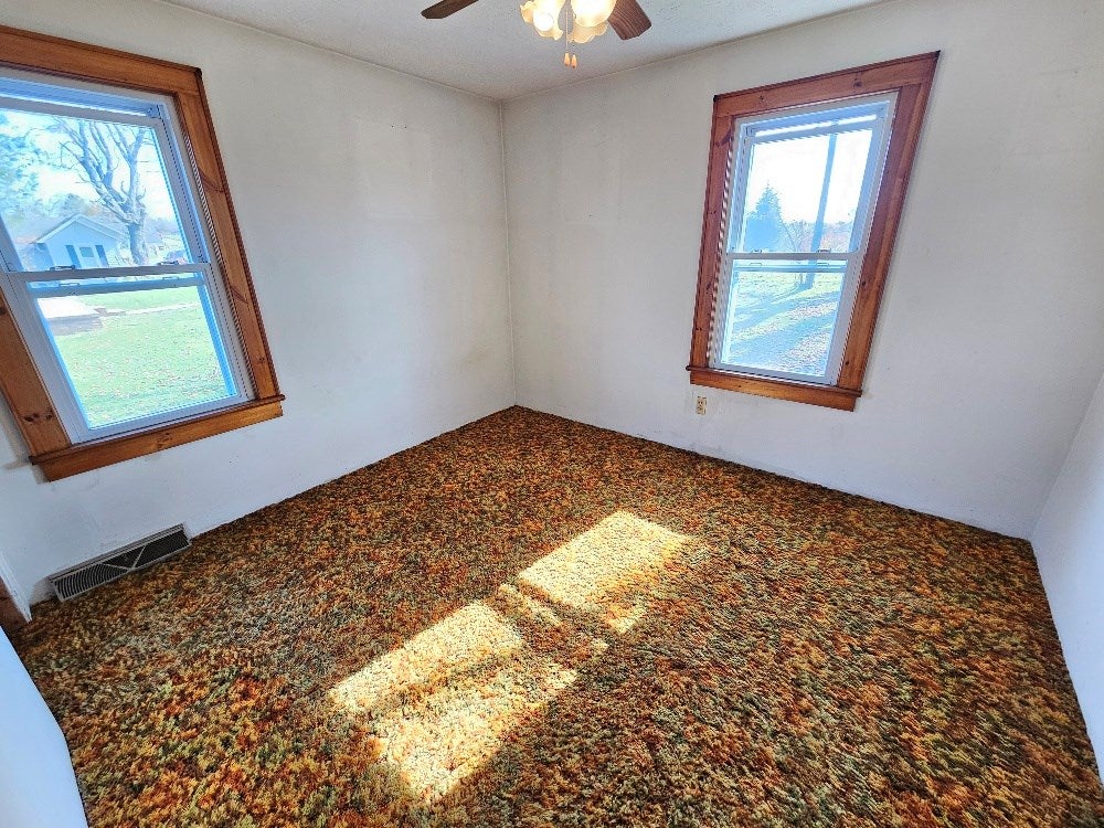 548 Edmonds Road Galax, VA 24333 - Photo 16 of 24 Gallery Image 16