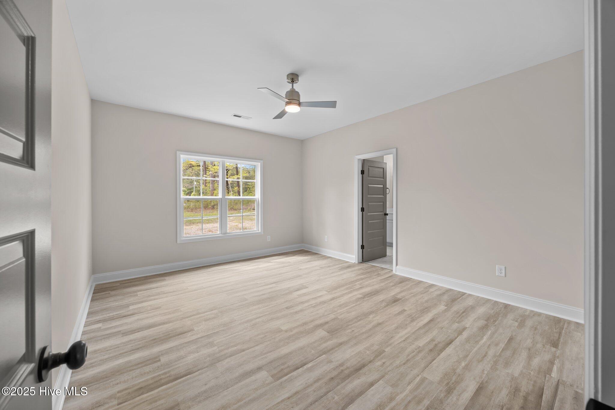 111 Thomas Loop Road Jacksonville, NC 28540 - Photo 12 of 36 13-web-or-mls-0C0A1863