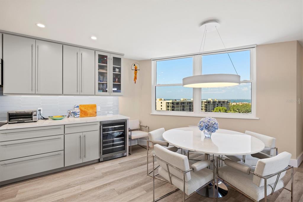 1050 Longboat Club Road, Unit 903 Longboat Key, FL 34228 - Photo 17 of 91