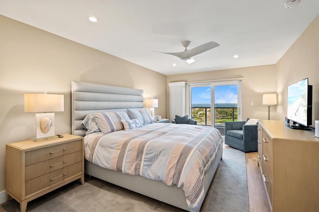 1050 Longboat Club Road, Unit 903 Longboat Key, FL 34228 - Photo 24 of 91