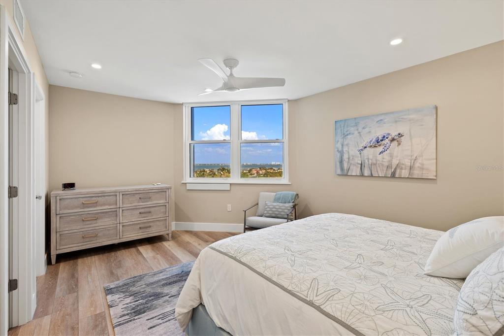 1050 Longboat Club Road, Unit 903 Longboat Key, FL 34228 - Photo 36 of 91