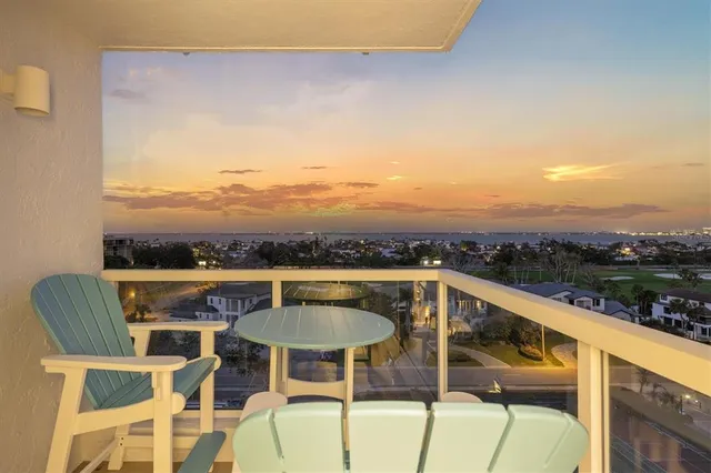 $1,100,000 | 1050 Longboat Club Road, Unit 903, Longboat Key, FL 34228