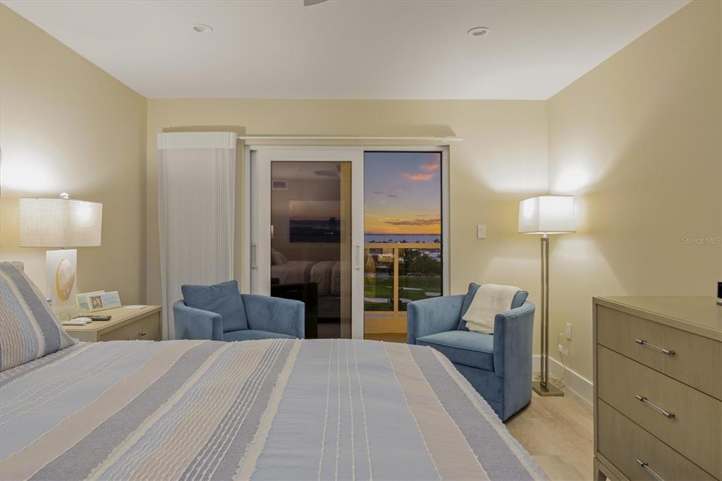 1050 Longboat Club Road, Unit 903 Longboat Key, FL 34228 - Photo 47 of 91