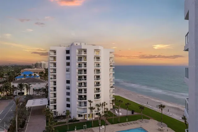 $1,100,000 | 1050 Longboat Club Road, Unit 903, Longboat Key, FL 34228