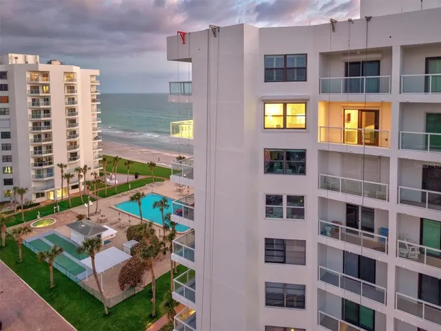 $1,100,000 | 1050 Longboat Club Road, Unit 903, Longboat Key, FL 34228