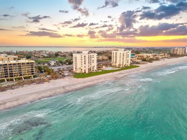 $1,100,000 | 1050 Longboat Club Road, Unit 903, Longboat Key, FL 34228