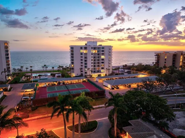 $1,100,000 | 1050 Longboat Club Road, Unit 903, Longboat Key, FL 34228