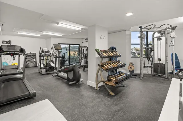 $1,100,000 | 1050 Longboat Club Road, Unit 903, Longboat Key, FL 34228