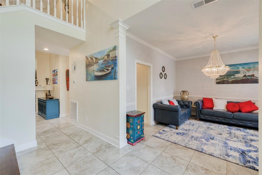 14103 Heatherhill Place Houston, TX 77077 - Photo 5 of 47 a living room with furniture
