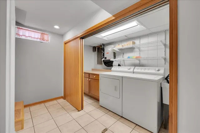 $550,001 | 1427 Busse Road, Mount Prospect, IL 60056