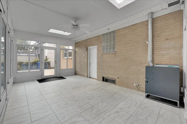 $550,001 | 1427 Busse Road, Mount Prospect, IL 60056