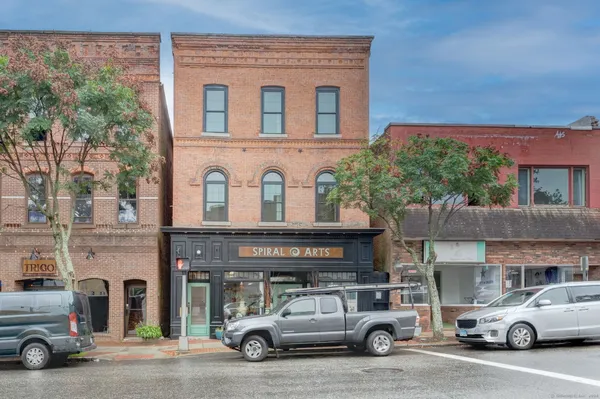 $1,400 | 750 Main Street, Unit 2A, Windham, CT 06226