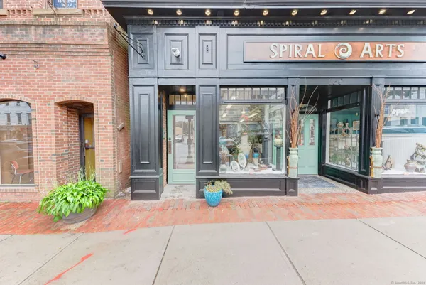 $1,400 | 750 Main Street, Unit 2A, Windham, CT 06226