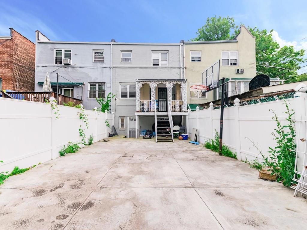 1053 Duncan Street Bronx, NY 10469 - Photo 8 of 8