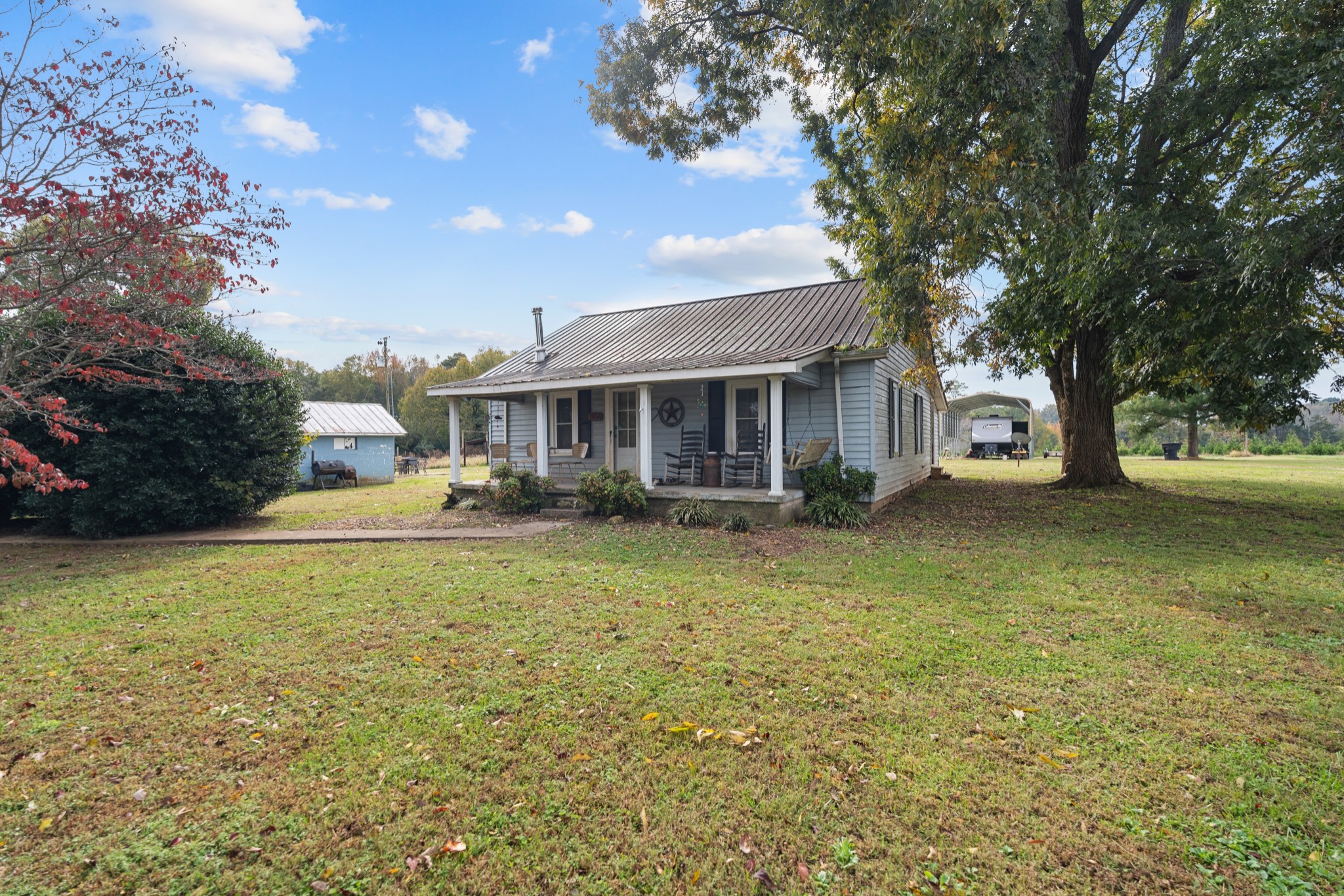 709 Isbell Turn Road Winchester, TN 37398 - Photo 17 of 22 a front view of a house with a yard