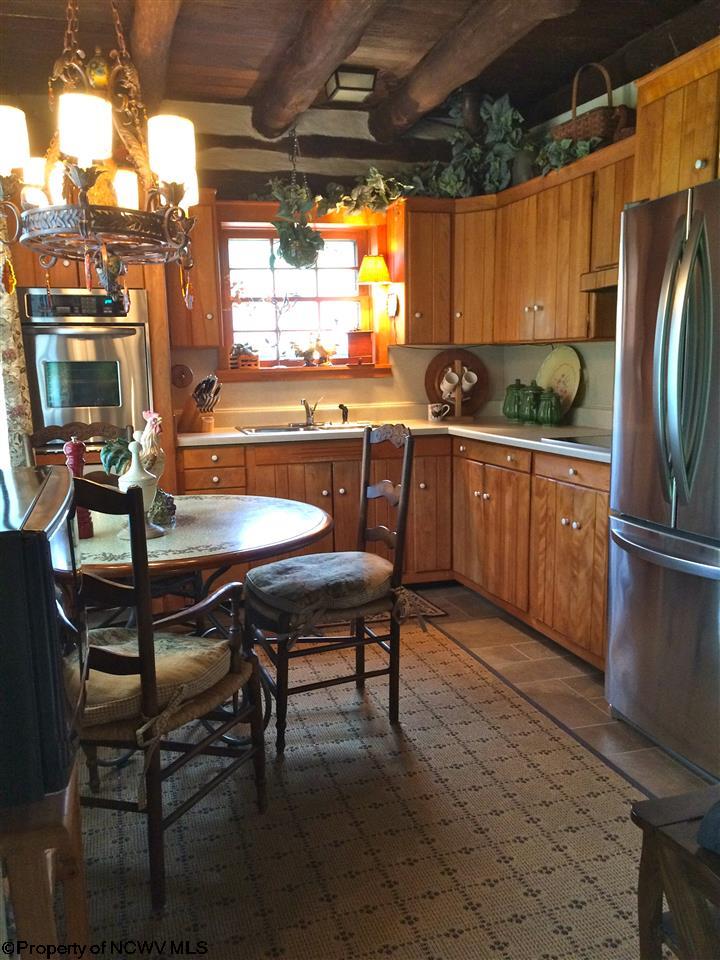94 Maple Lake Road Bridgeport, WV 26330 - Photo 6 of 19 Gallery Image 6