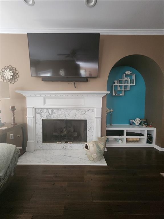 2520 Cobble Creek Lane Grayson, GA 30017 - Photo 55 of 114 a living room with furniture and a fireplace