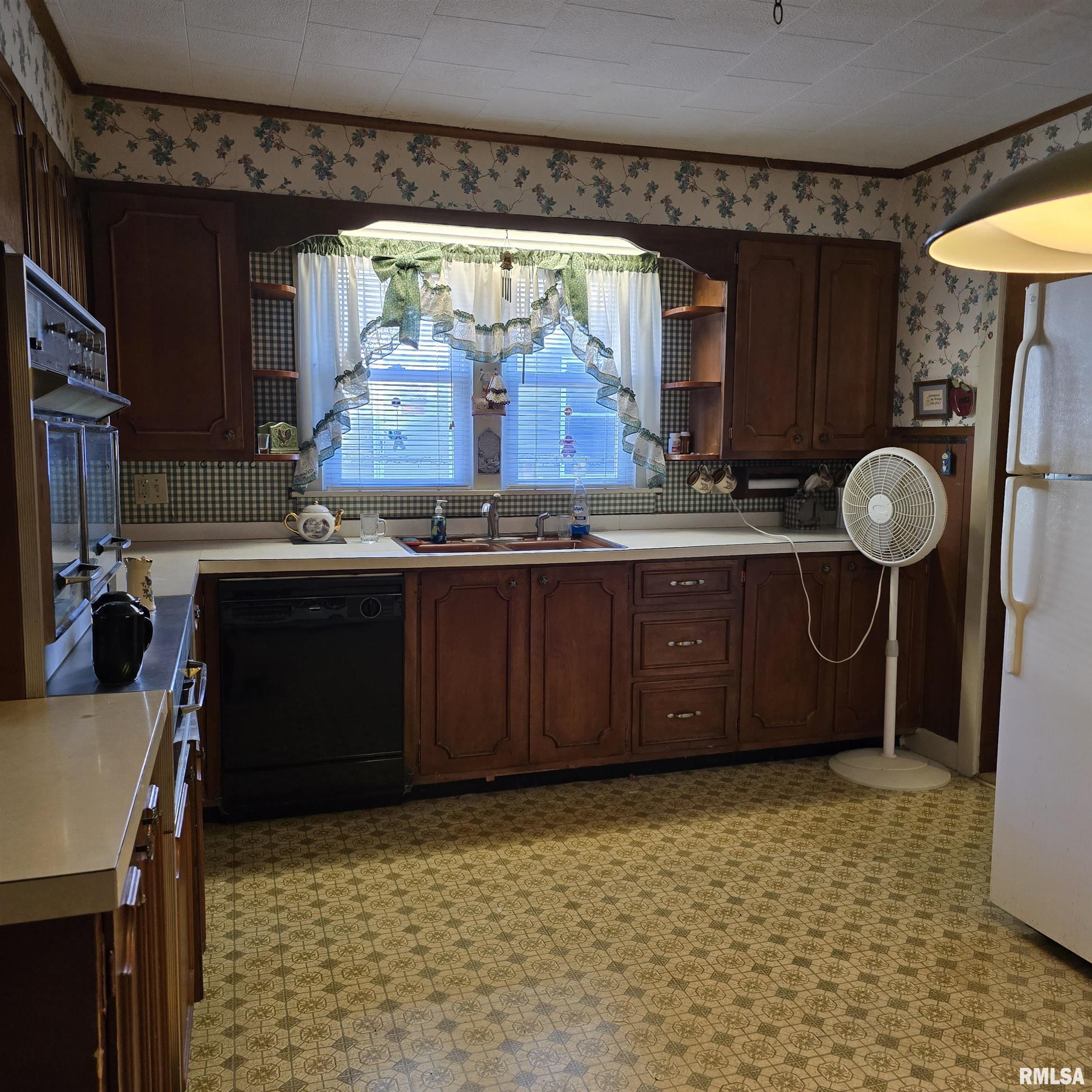 1317 West Cherry Street Herrin, IL 62948 - Photo 12 of 17