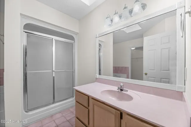 $2,100 | 131 Norbury Drive, New Bern, NC 28562