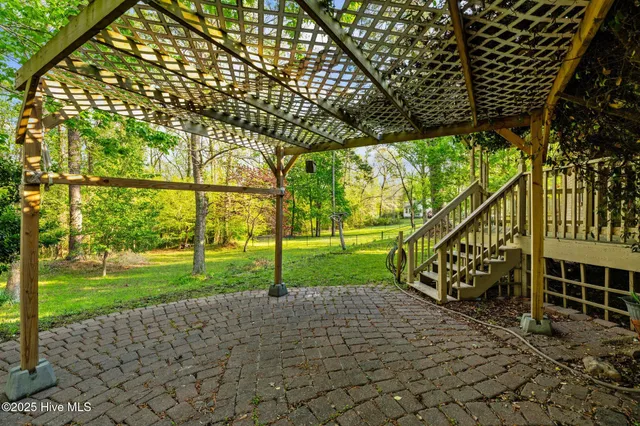 $2,100 | 131 Norbury Drive, New Bern, NC 28562